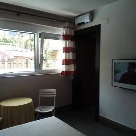 Apartment Quiet Lake Ohrid Studio Pogradec